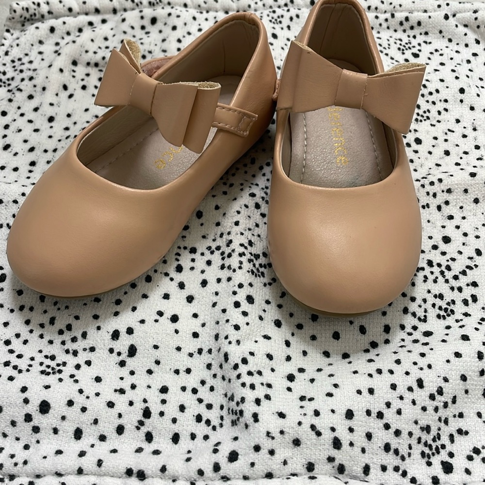 Toddler shoe - Tan Mary Jane’s